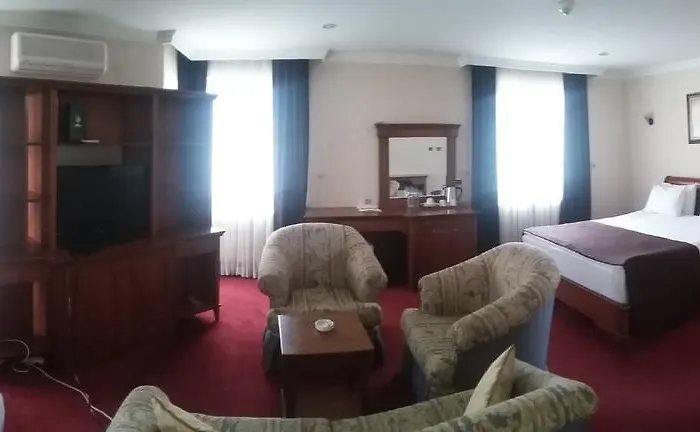 Saffron ホテル 3*